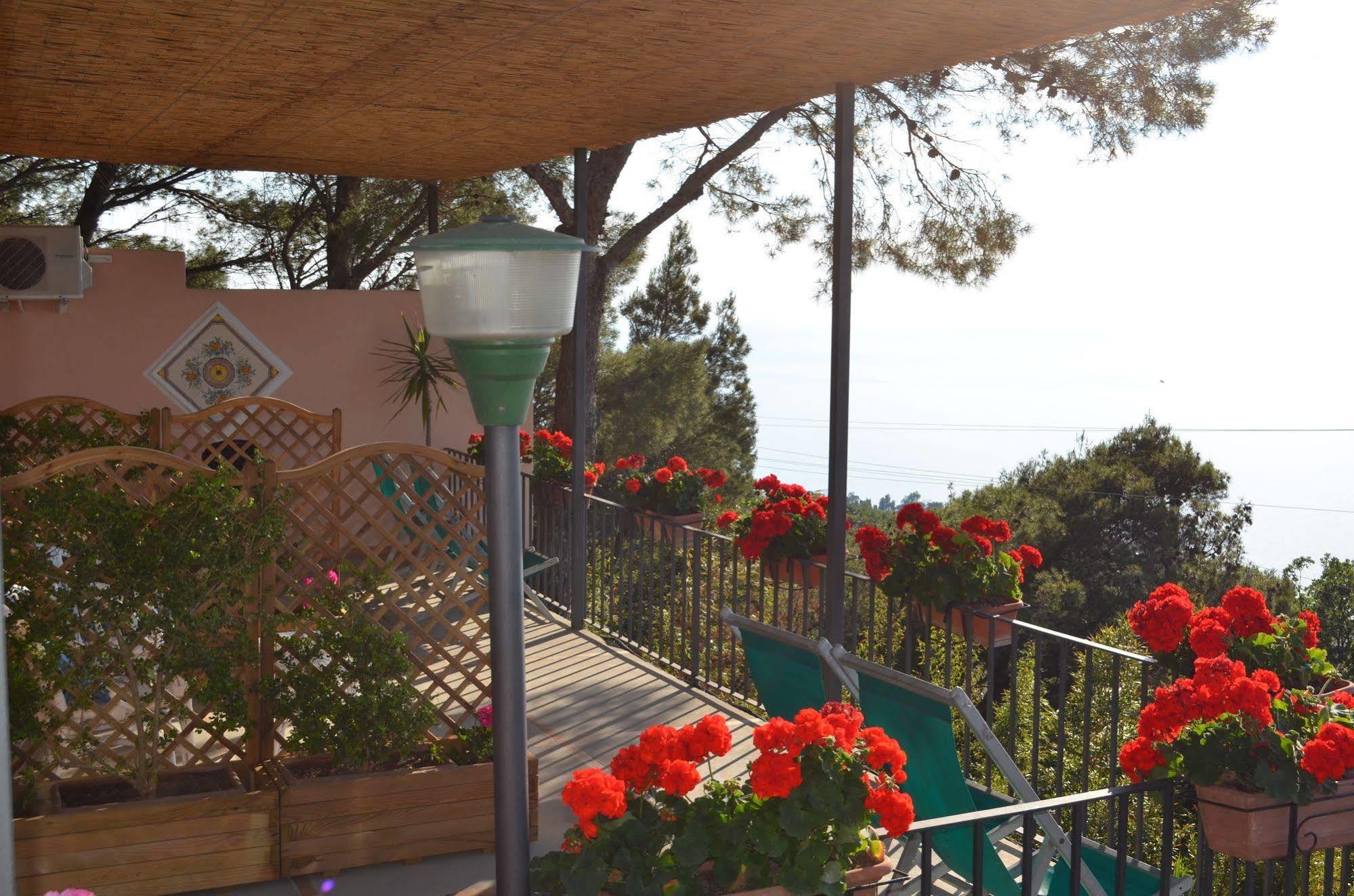 Le Ginestre Di Capri Bb & Holiday House Anacapri  Exterior photo